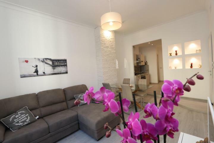 Exclusive Apt Really Downtown - Free Private Parking Included! Генуа Екстериор снимка